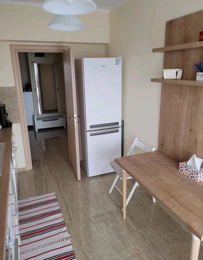 Appartement Apartament Ana à Bucarest Extérieur photo